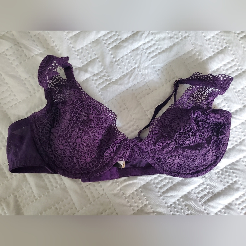 Adore Me 38B Bra